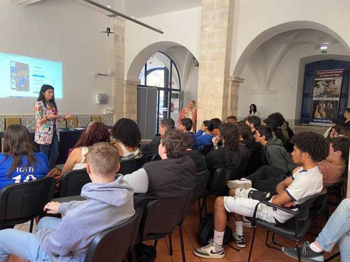 Workshop sobre Marketing Pessoal na Era Digital inspira alunos da EPVT